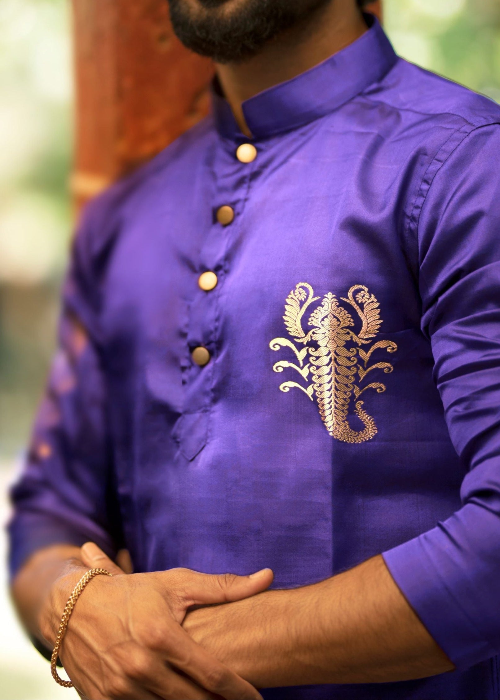 Scorpio zodiac embroidered silk kurta handloom purple Mulberry silk kurta with golden zari Mughal style handloom silk kurta with German golden zari closeup view