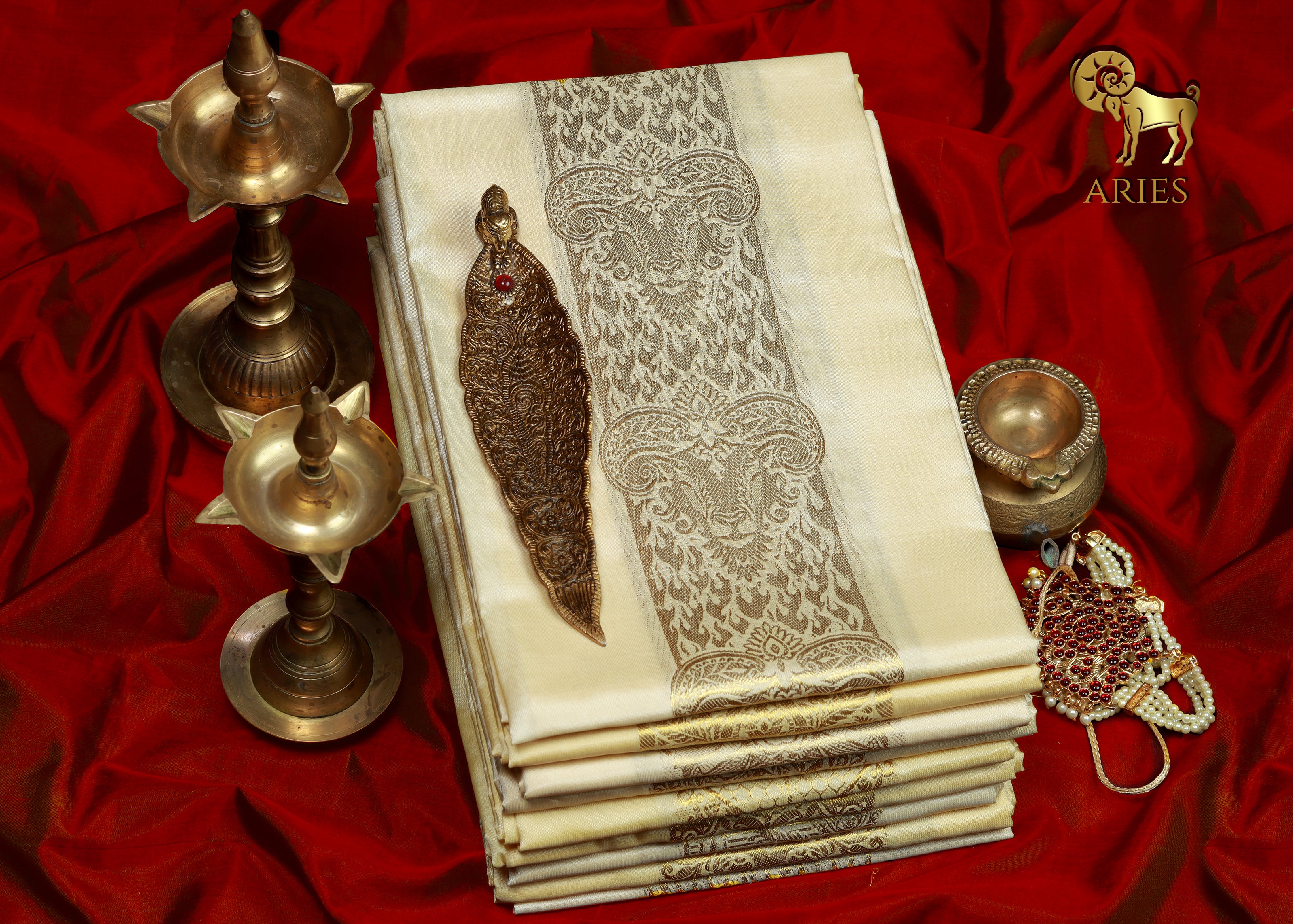 Aries Zodiac Handloom Pure Mulberry Silk Dhoti white mundu vesti Temple Indian wedding dhoti Designer men's dhoti Wedding silk dhoti Men's ethnic Festival men Handwoven